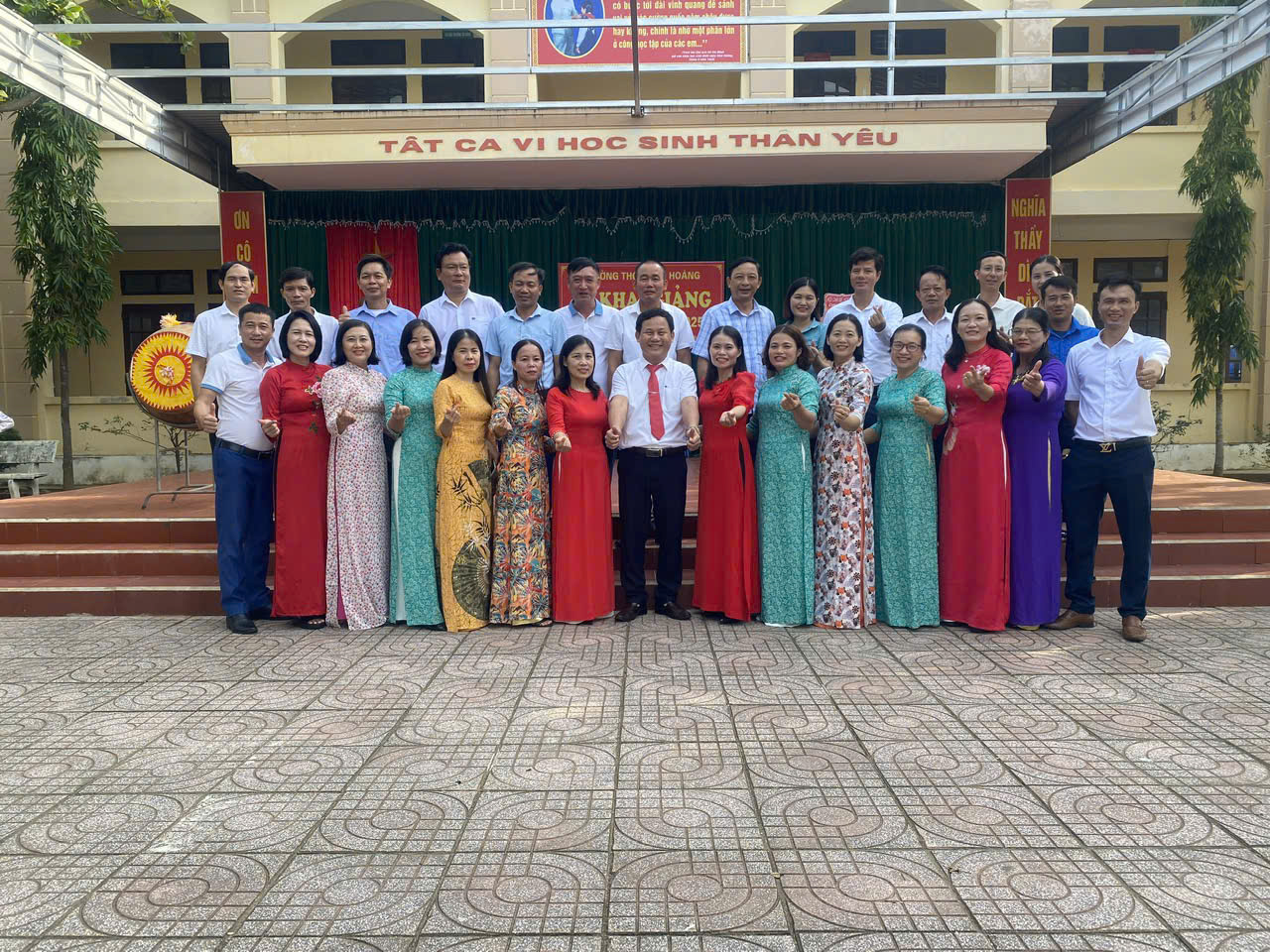 Giới thiệu trường THCS Diễn Hoàng